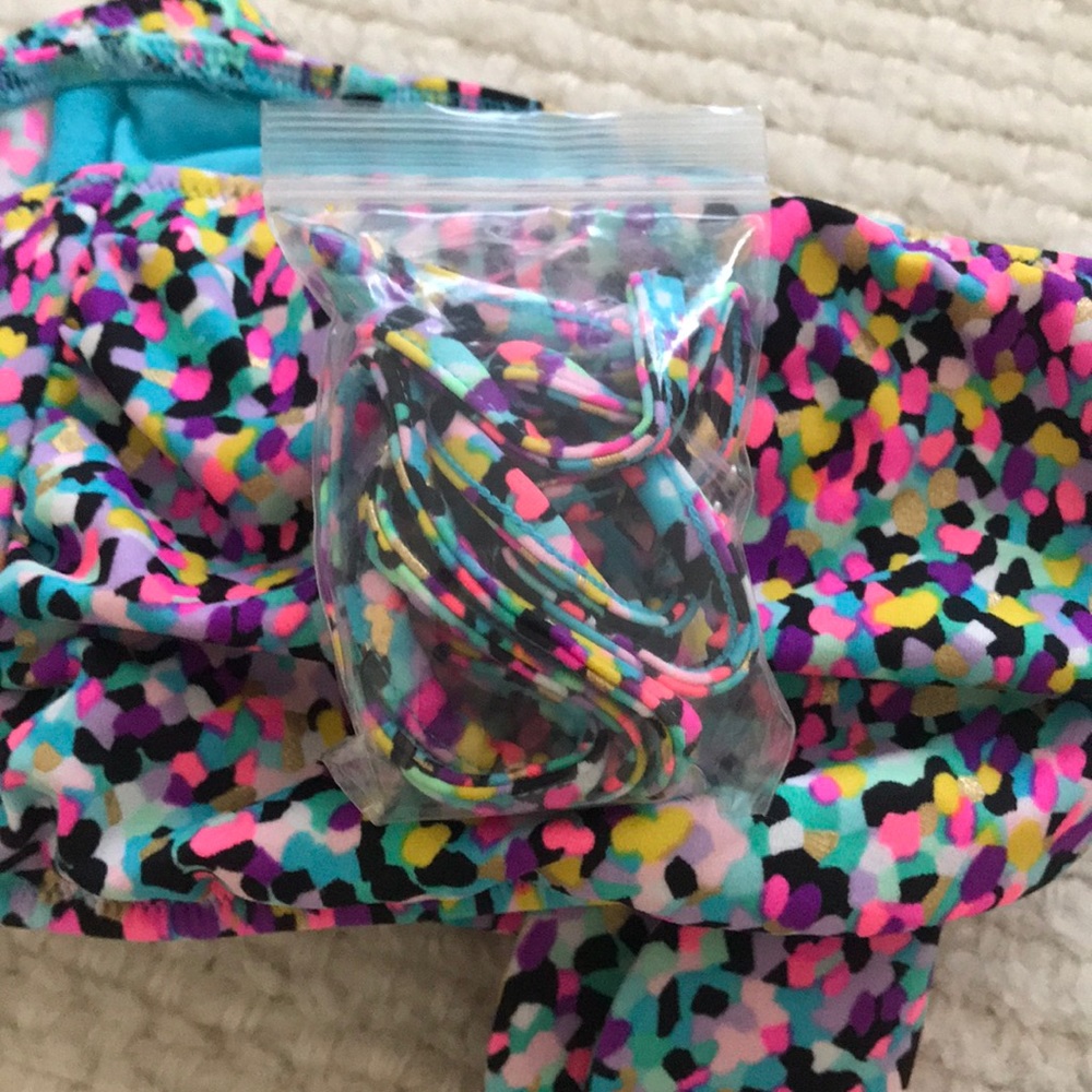 Victoria Secret confetti bandeau bikini - Picture 8 of 8
